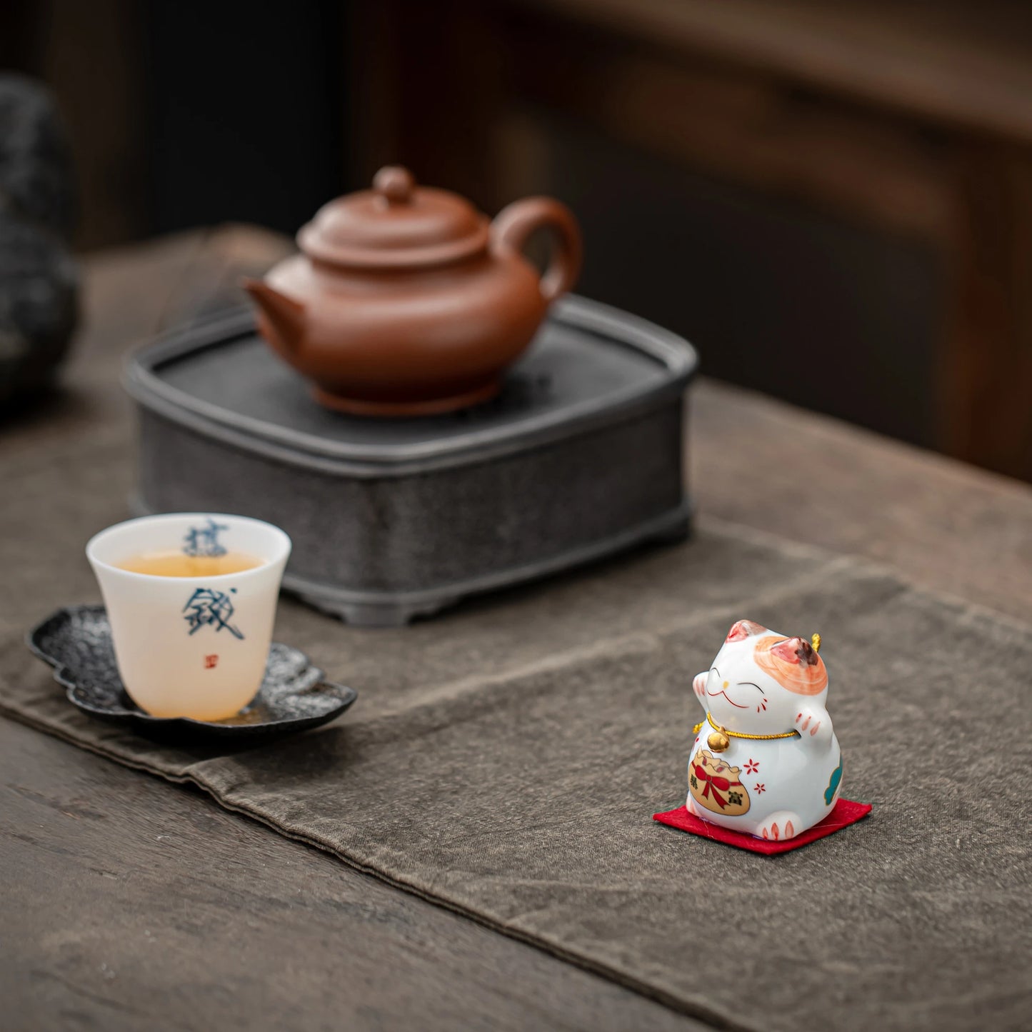 Lucky Maneki-Neko Blue Teapet
