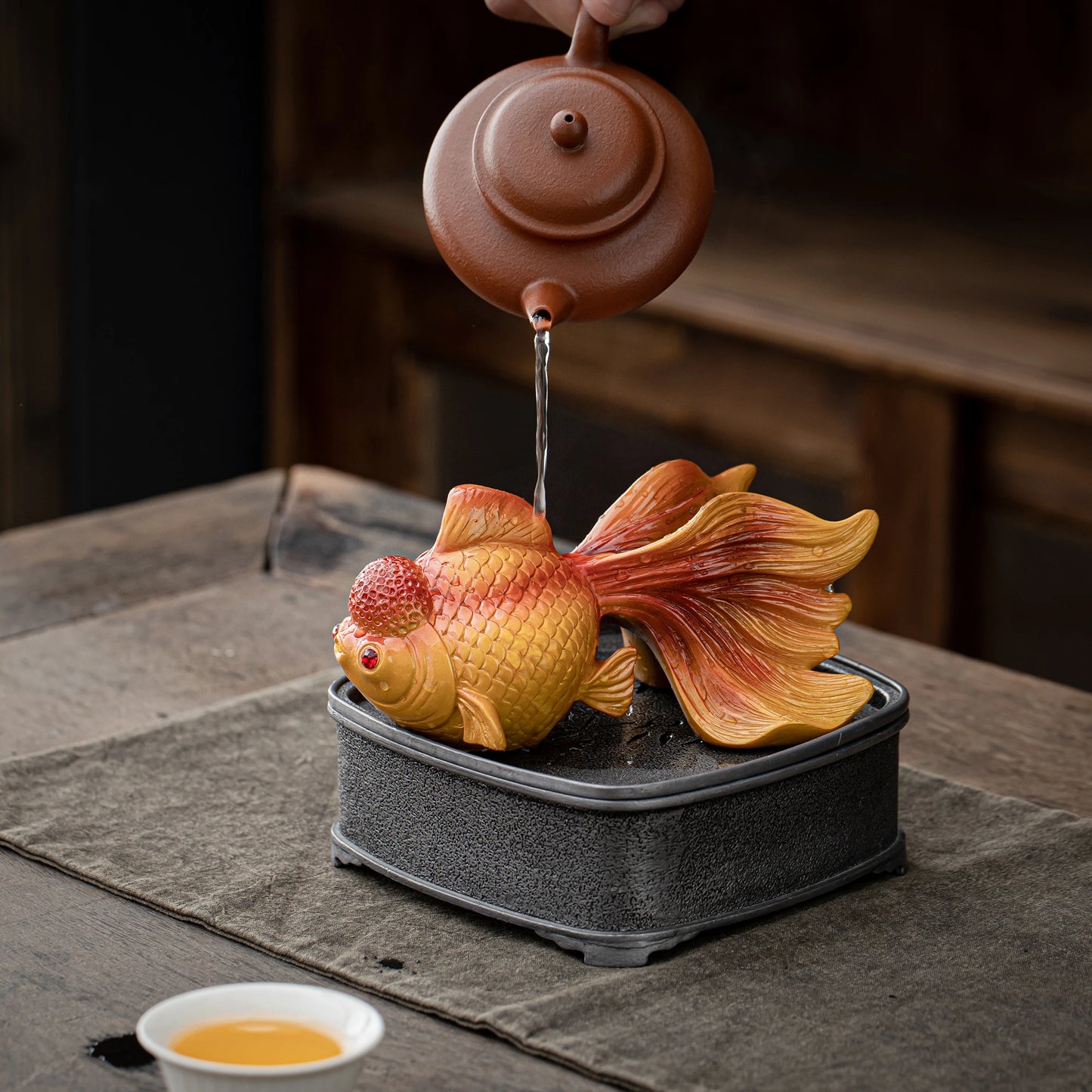 Lucky Goldfish Teapet
