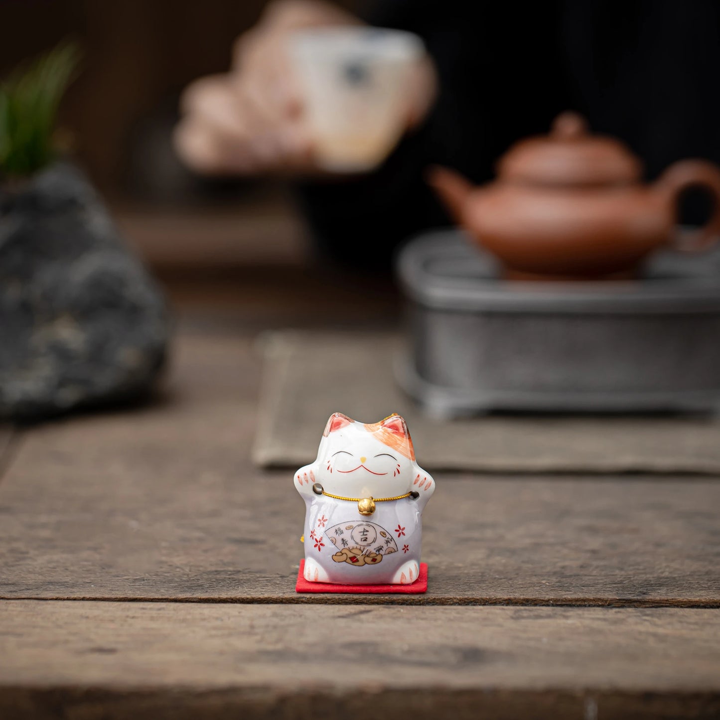 Lucky Maneki-Neko Purple Teapet