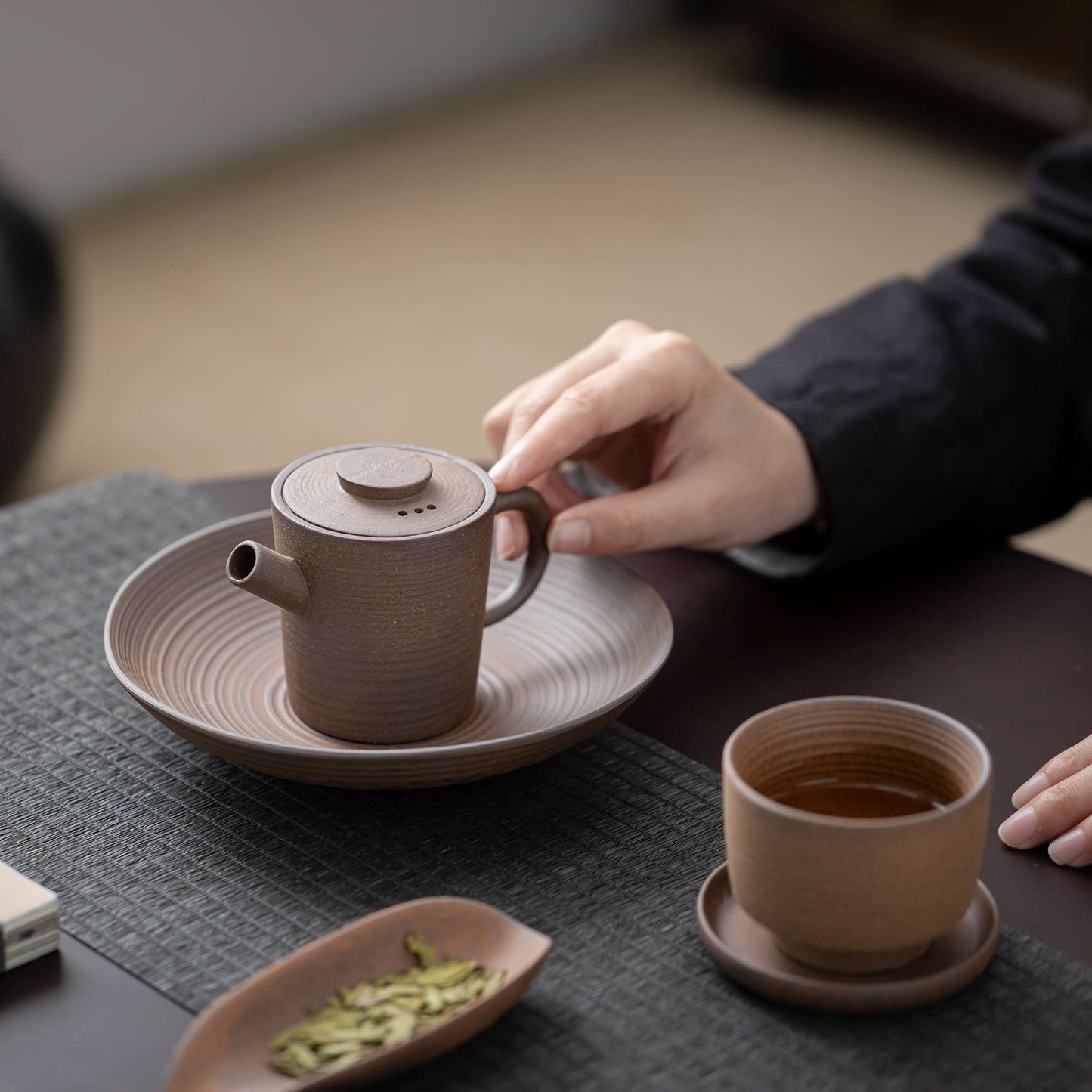 Rough Round clay teapot 130ml