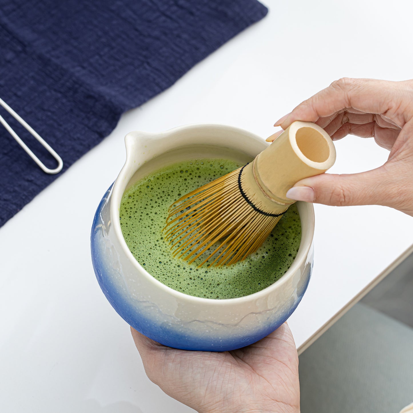 Snow Mountain Blue Matcha Bowl with Spout