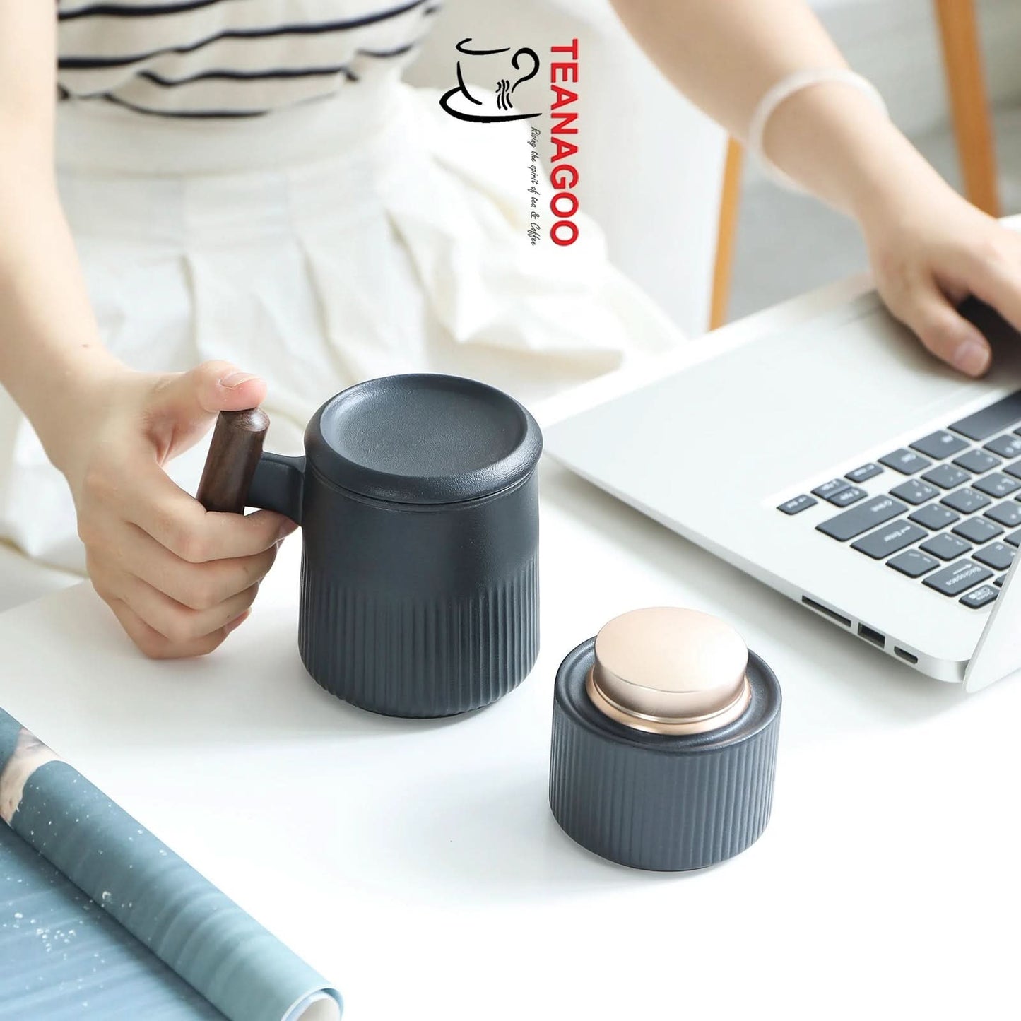 Ceramic Tea Brewing Mug with Tea Canister, Luxury Gift Packing, 340ml/12oz