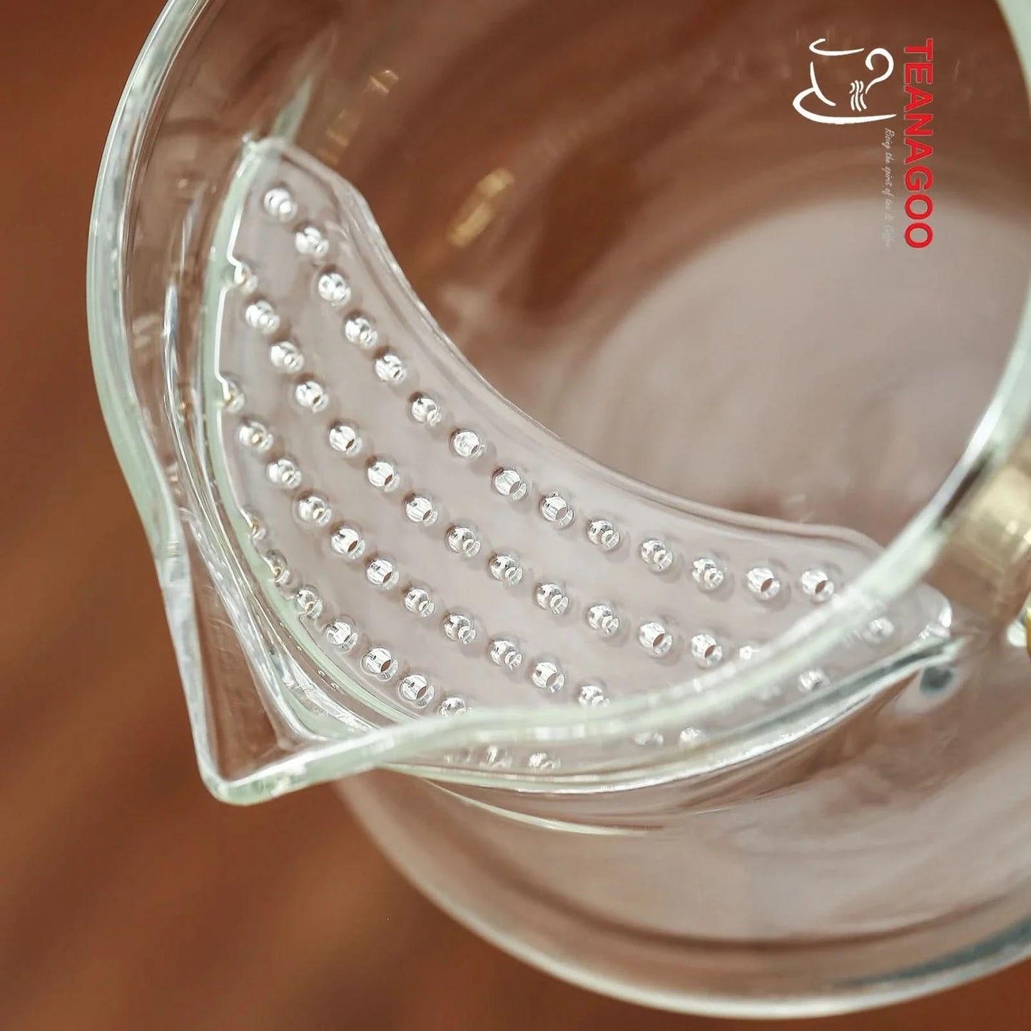 Heat-resistant Glass Fair Cup with Wooden Handle Filter Holes