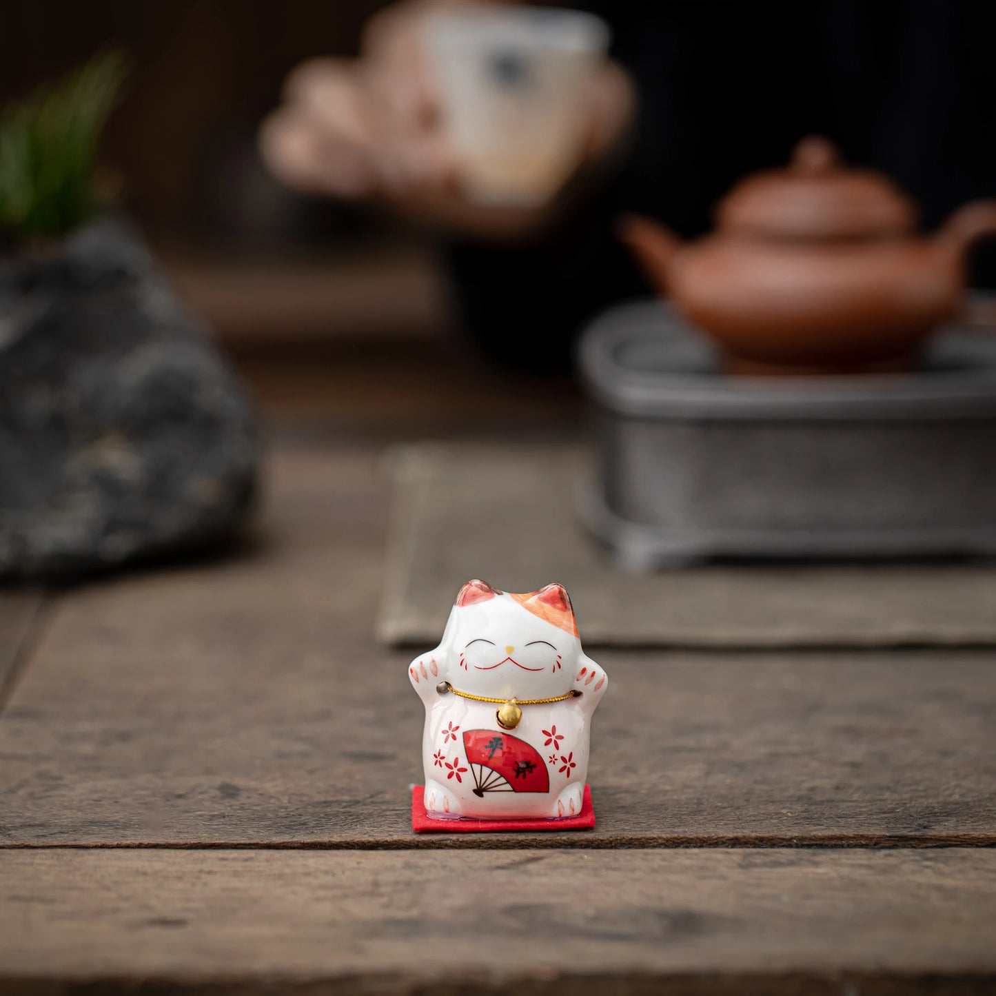 Lucky Maneki-Neko Pink Teapet