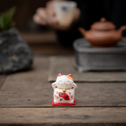 Lucky Maneki-Neko Pink Teapet