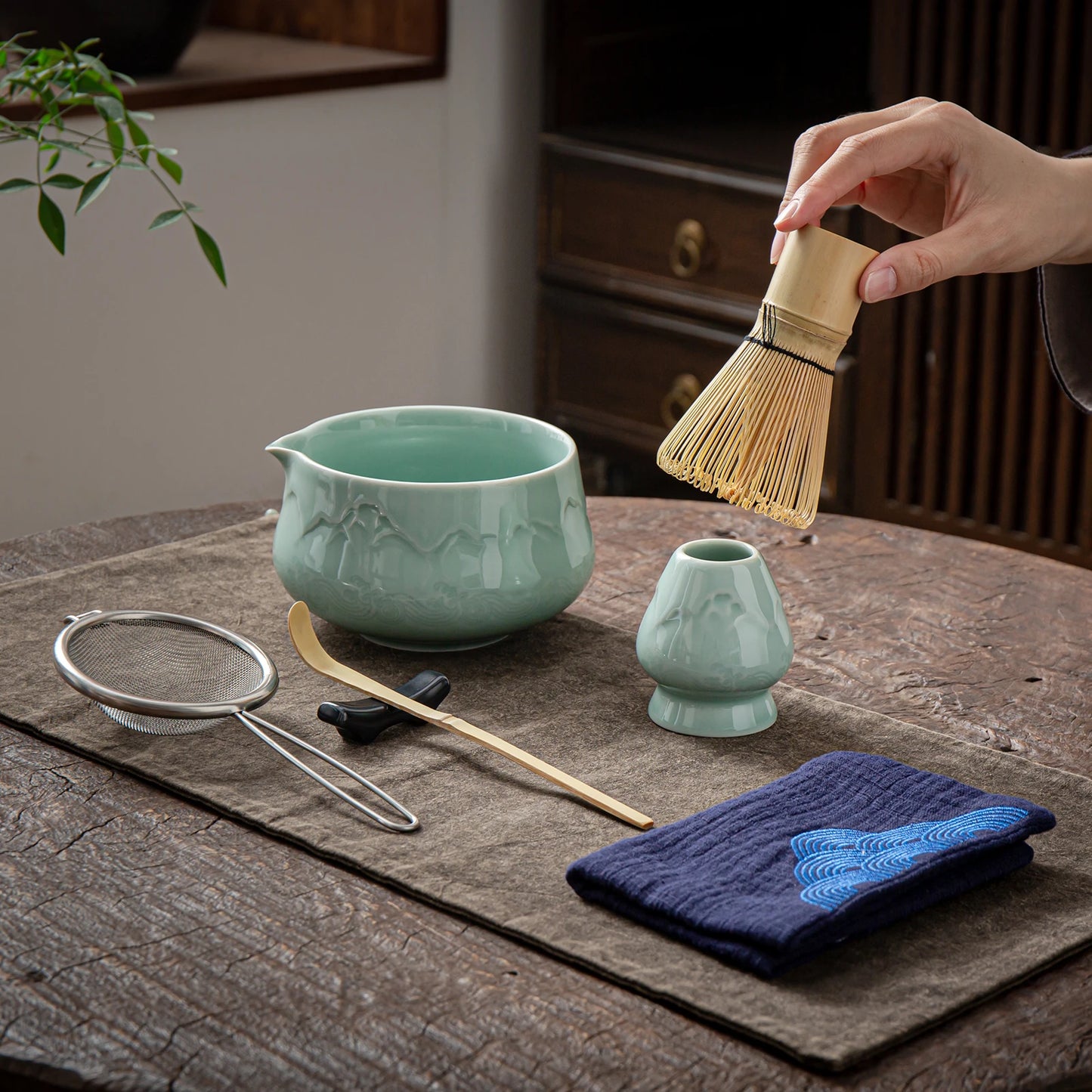 Jade Matcha Bowl with Spout