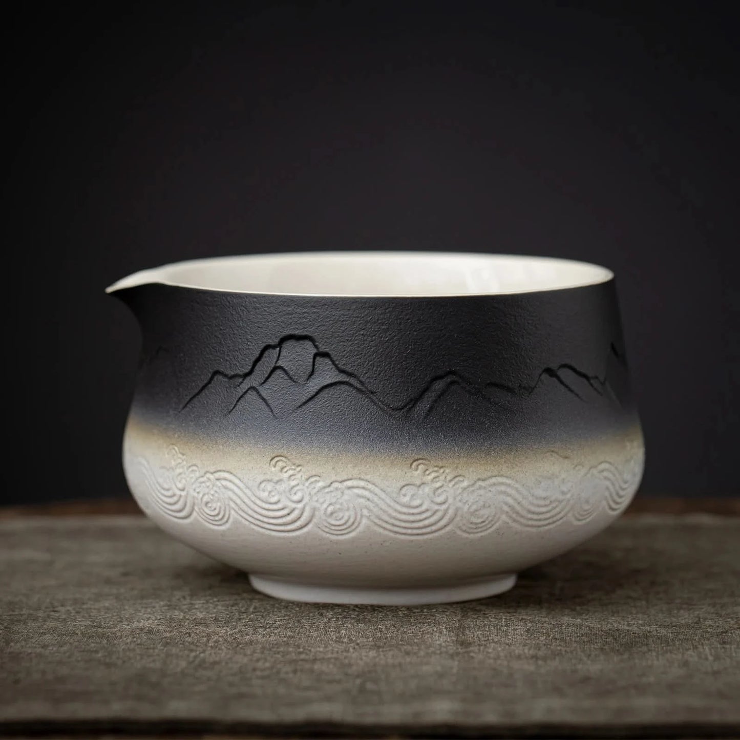 Matcha Set-Sharing Set Landscape Black White Pointy Bowl
