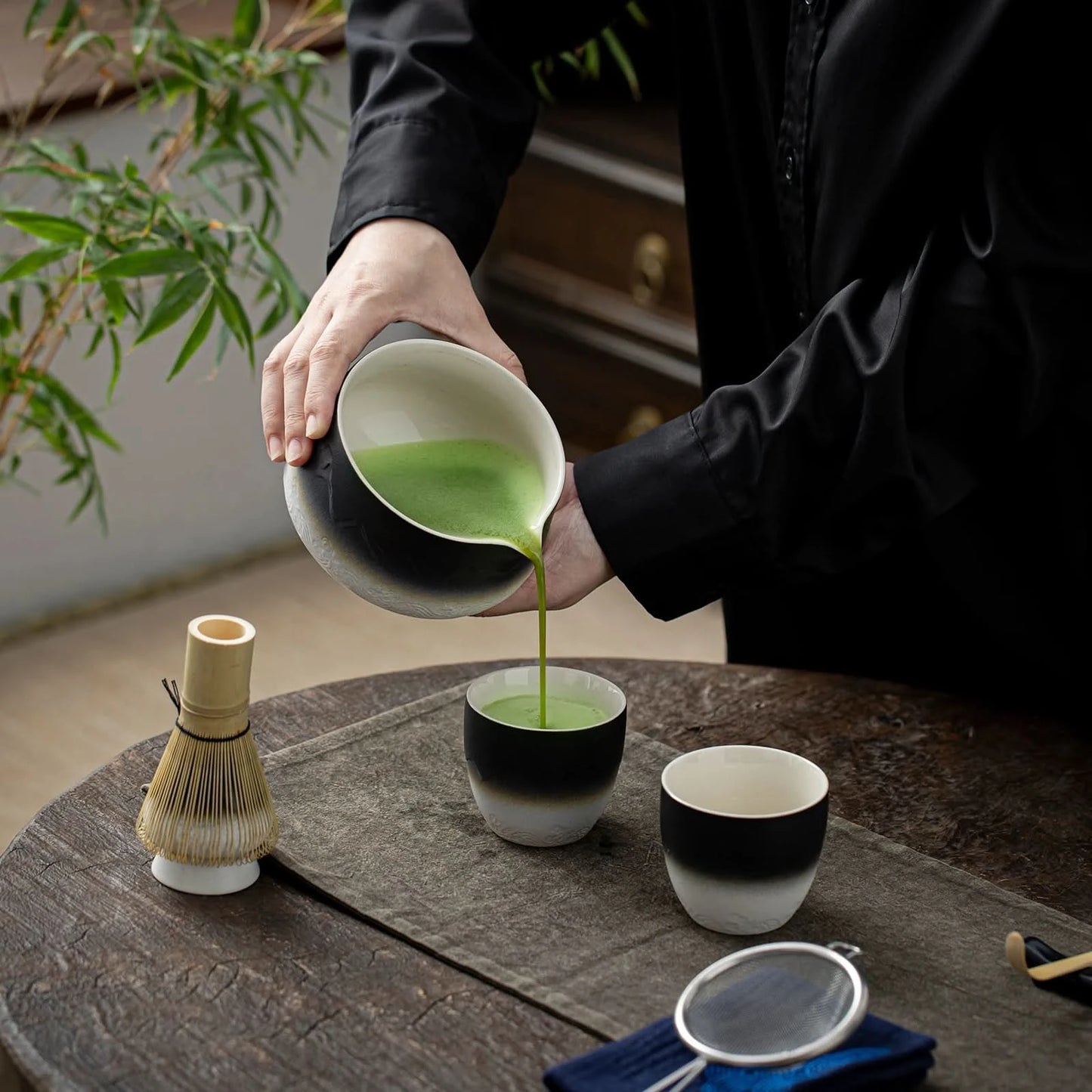 Matcha Set-Sharing Set Landscape Black White Pointy Bowl