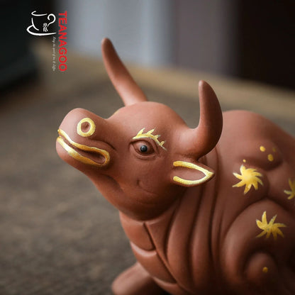 Cute Buffalo Pottery Tea Toy Chinese Kungfu Tea Set Pet Tea Tray Tea Pet Handmade Teapet