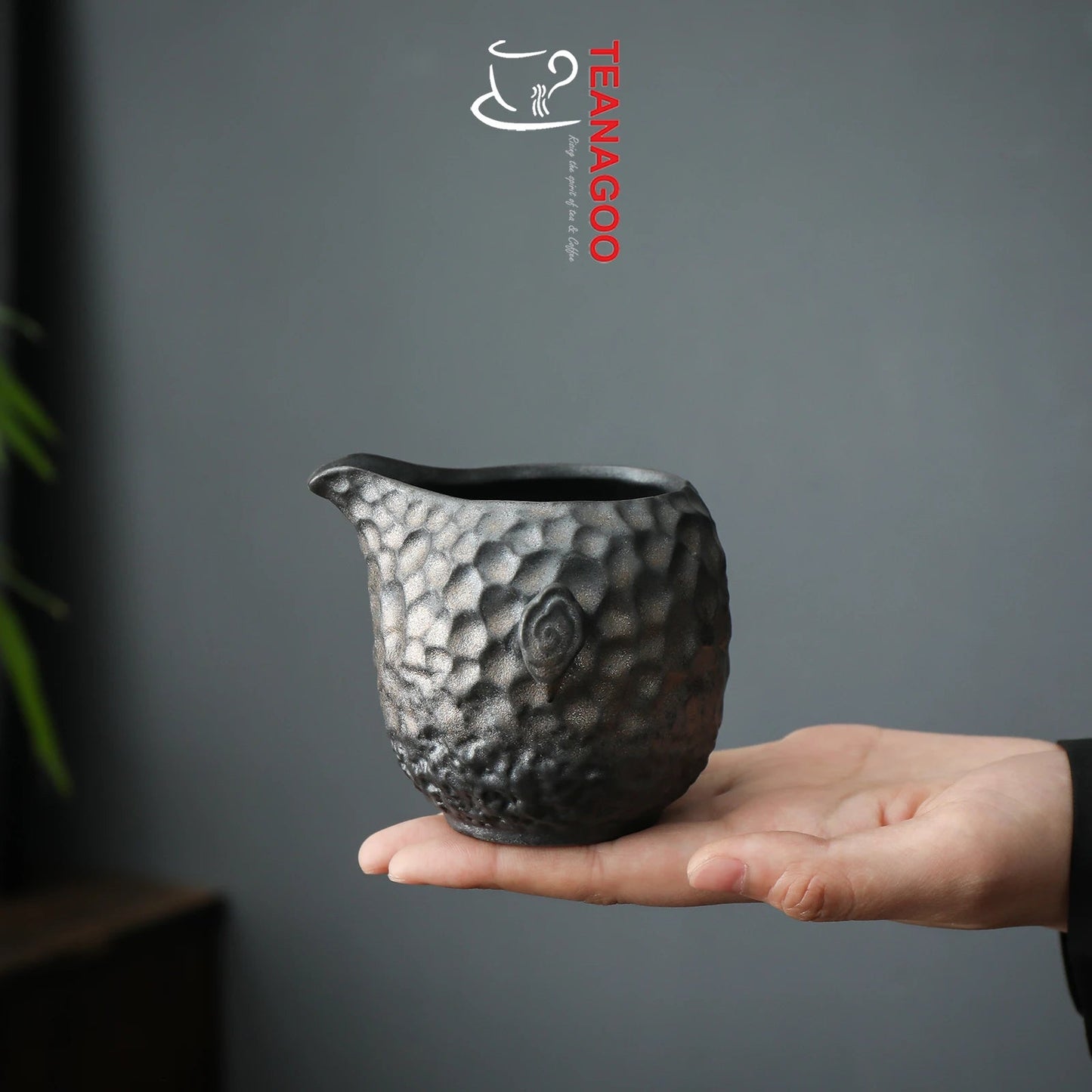 Gilt Iron Glaze Pottery Fair Cup Handmade Japanese Tea Ware