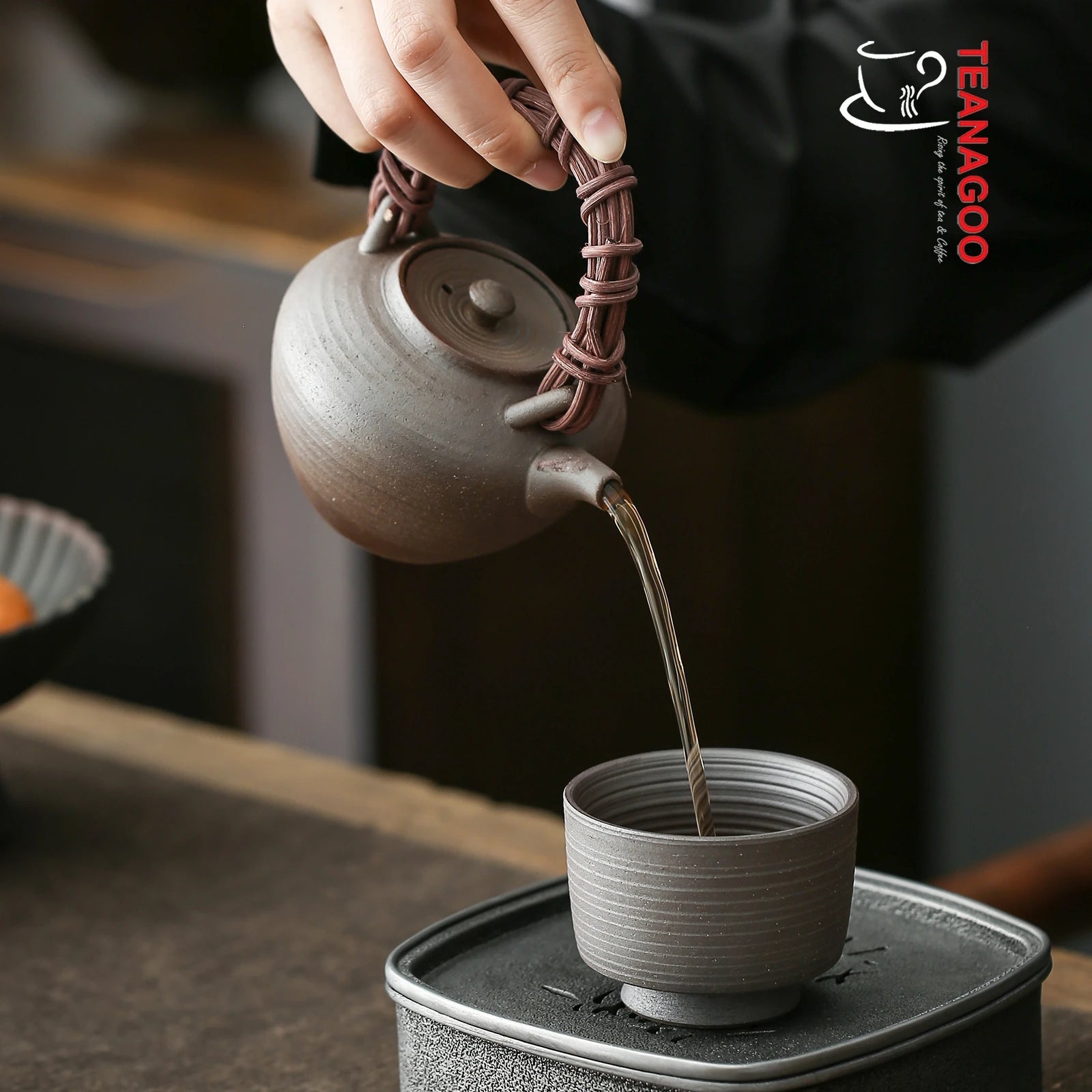 https://www.teanagoo.com/cdn/shop/products/Handcrafted_Pottery_Clay_Teapot_185ml_Ceramic_Tea_Accessory_TP10-2.jpg?v=1669607172&width=1946