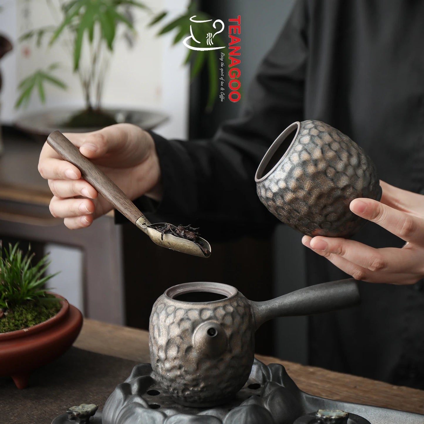Handmade Gilt Iron Glaze Ceramic Tea Caddy Canister Teaware