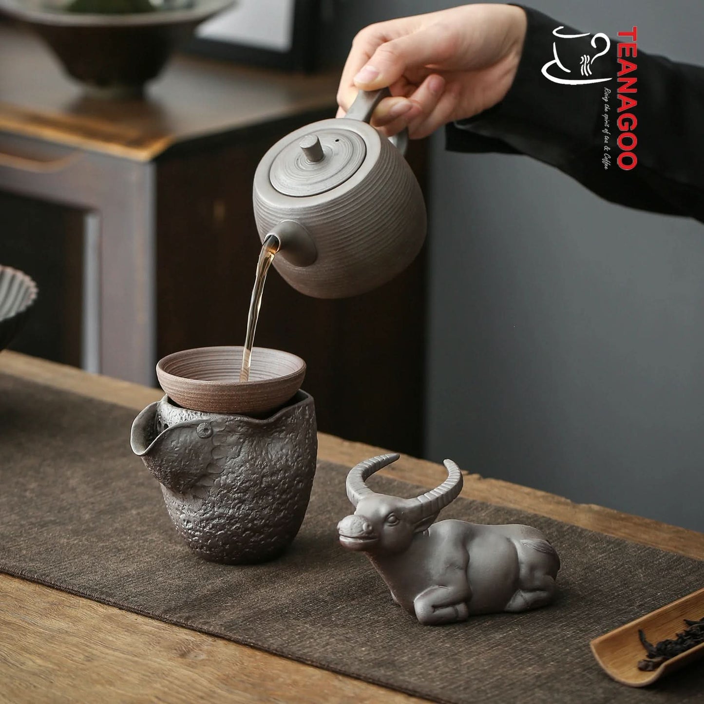 Handmade Pottery Gongfu Tea Strainer with Clay Ox Pet Teaware