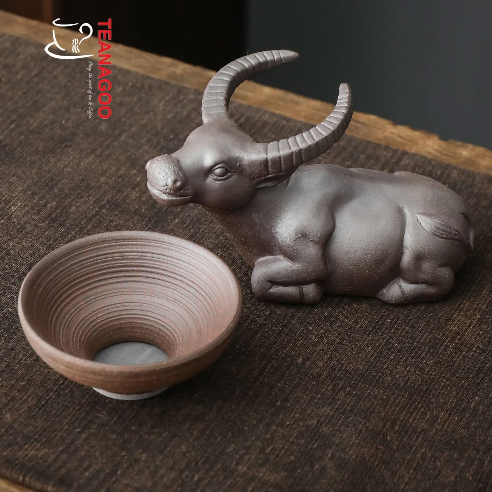 Handmade Pottery Gongfu Tea Strainer with Clay Ox Pet Teaware