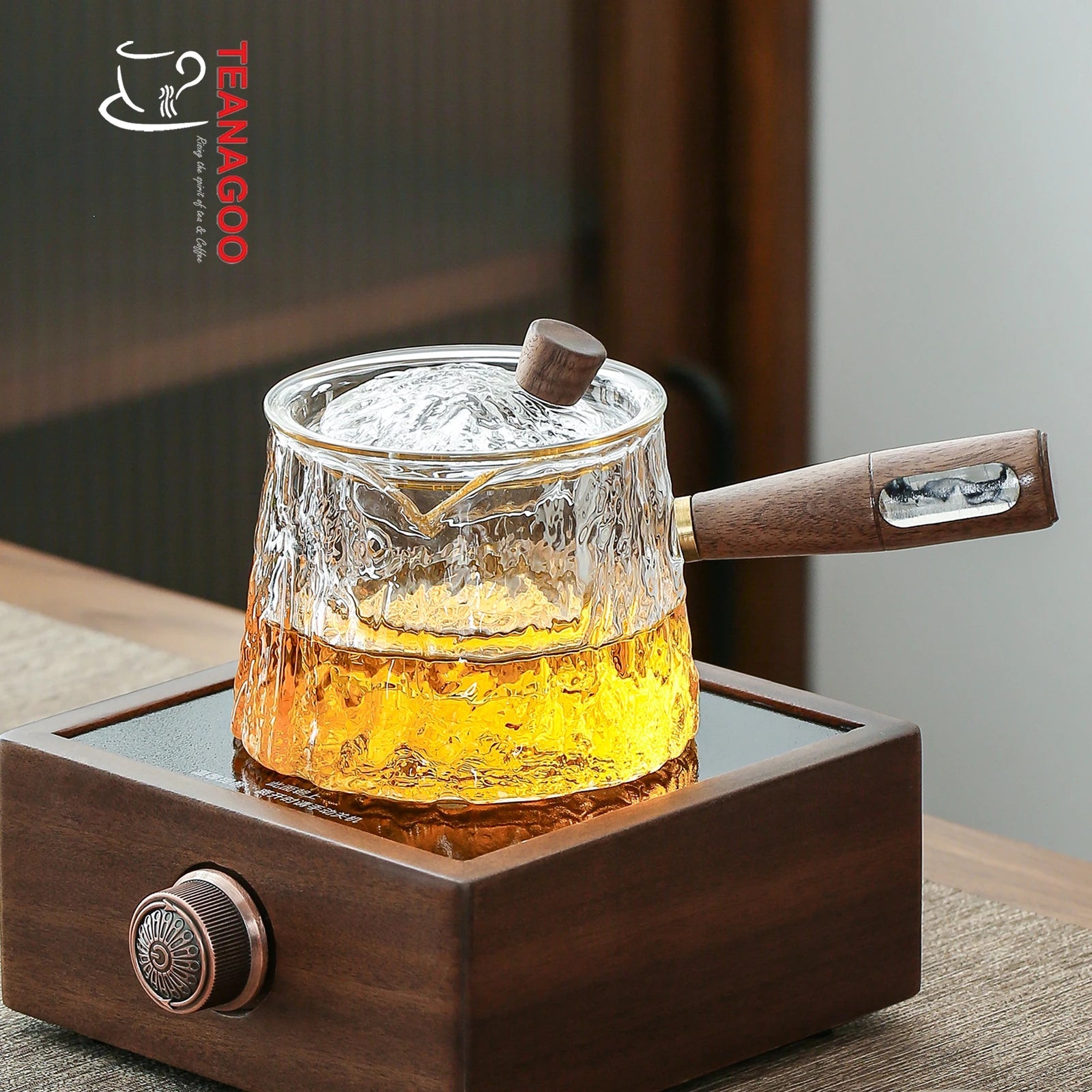 Heat-Resistant Glass Teapot with Infuser Lid and Wood Handle for Loose Leaf Tea and Blooming Tea