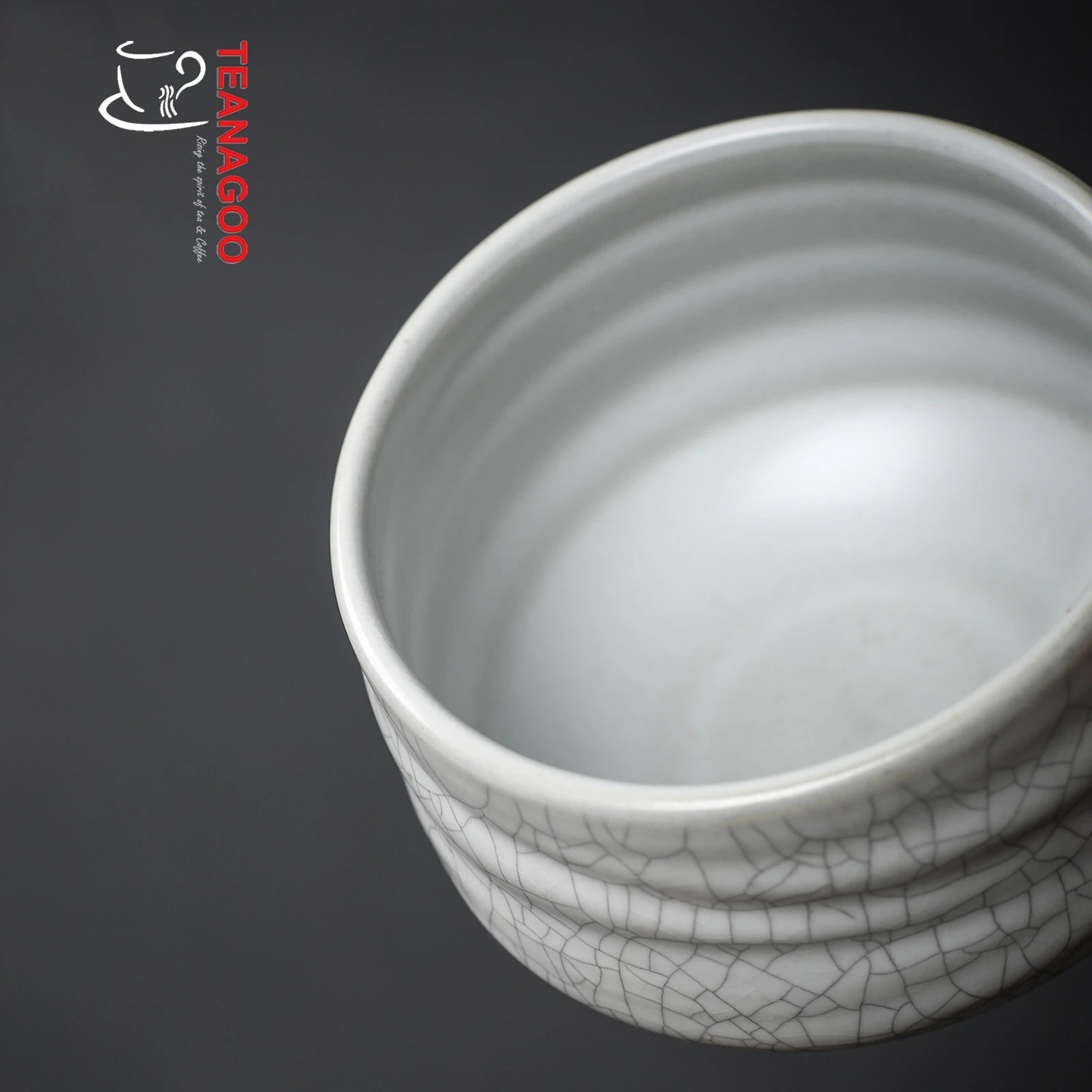 https://www.teanagoo.com/cdn/shop/products/Japanese_Ceramic_Matcha_Bowl_with_Whisk_holder-2.jpg?v=1662426301&width=1946
