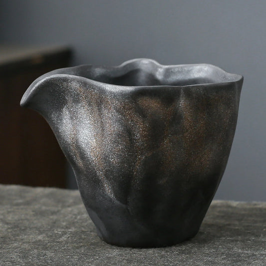 Japanese Gilt Iron Glaze Pottery Fair Cup Handmade Tea Ware