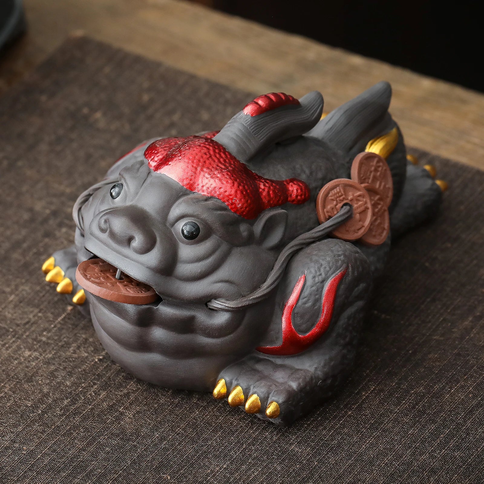 Lucky Golden Toad Pottery Tea Toy Chinese Kungfu Tea Set Pet Tea Tray Tea Pet Teapet